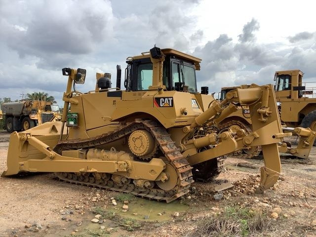 CAT D8T - Bulldozer: das Bild 2 CAT D8T - Bulldozer: das Bild 2
