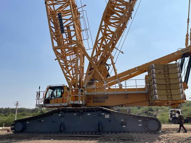 Raupenkran Liebherr LR1600/2: das Bild 10