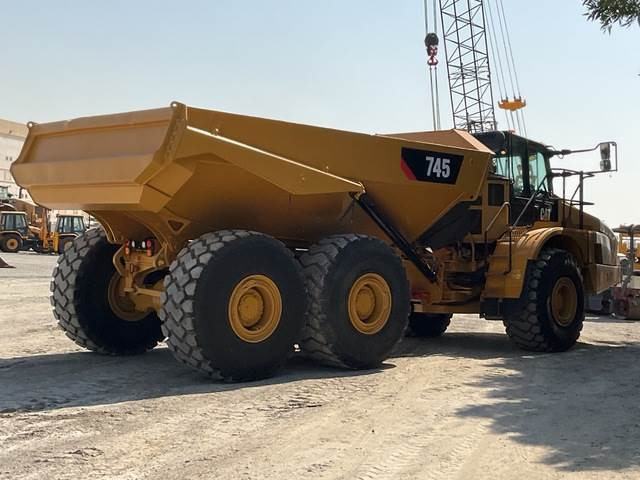 CAT 745 - Knickgelenkter Dumper: das Bild 3 CAT 745 - Knickgelenkter Dumper: das Bild 3