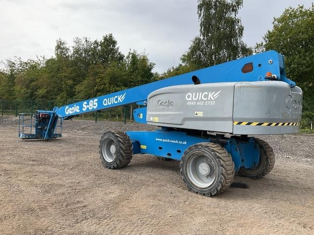 Genie S85 - Gelenkarmbühne: das Bild 2 Genie S85 - Gelenkarmbühne: das Bild 2
