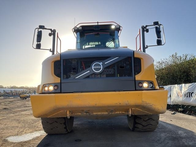 Knickgelenkter Dumper Volvo A60H: das Bild 11