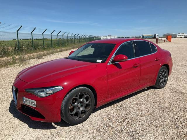 Alfa Romeo Giulia 16-ACT - PKW: das Bild 1 Alfa Romeo Giulia 16-ACT - PKW: das Bild 1