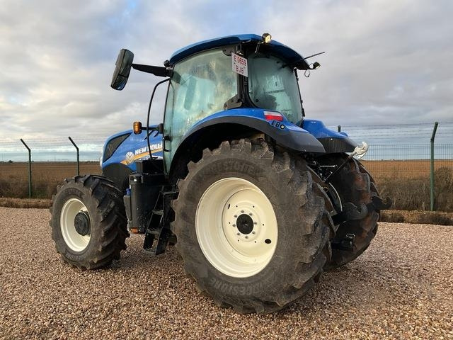 New Holland T7.165S - Traktor: das Bild 2 New Holland T7.165S - Traktor: das Bild 2