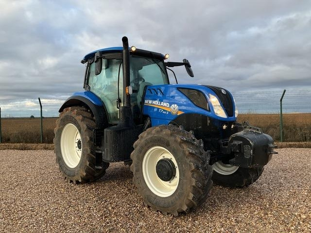 New Holland T7.165S - Traktor: das Bild 4 New Holland T7.165S - Traktor: das Bild 4