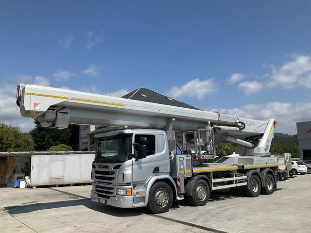 Scania P410LB - LKW mit Arbeitsbühne: das Bild 1 Scania P410LB - LKW mit Arbeitsbühne: das Bild 1