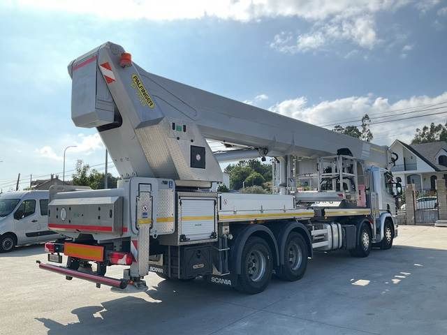 Scania P410LB - LKW mit Arbeitsbühne: das Bild 3 Scania P410LB - LKW mit Arbeitsbühne: das Bild 3