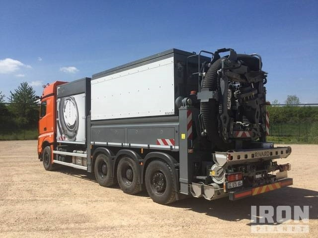 Rivard - Mercedes-Benz EXVAC - Arocs 3253 8x4 - Saug-/ Spülfahrzeug: das Bild 4 Rivard - Mercedes-Benz EXVAC - Arocs 3253 8x4 - Saug-/ Spülfahrzeug: das Bild 4