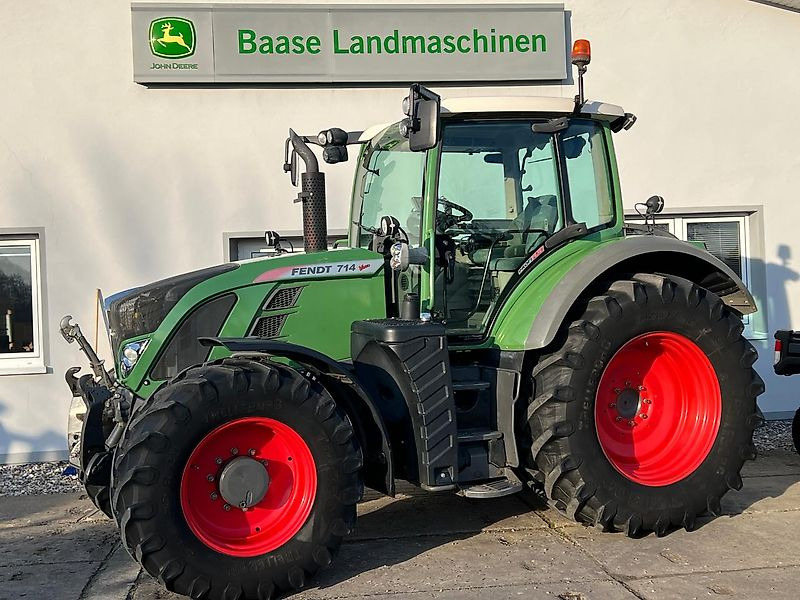 Fendt 714 Vario ProfiPlus - Traktor: das Bild 1 Fendt 714 Vario ProfiPlus - Traktor: das Bild 1