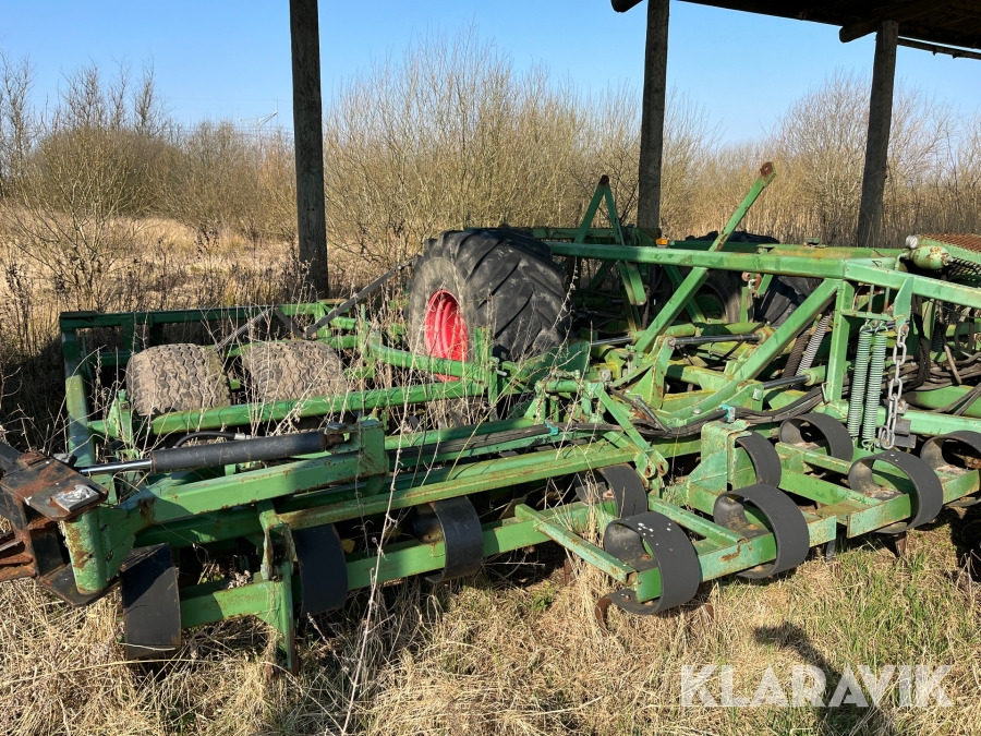 Kombiharve Dalbo 8 meter - Technik für Bodenbearbeitung: das Bild 3 Kombiharve Dalbo 8 meter - Technik für Bodenbearbeitung: das Bild 3