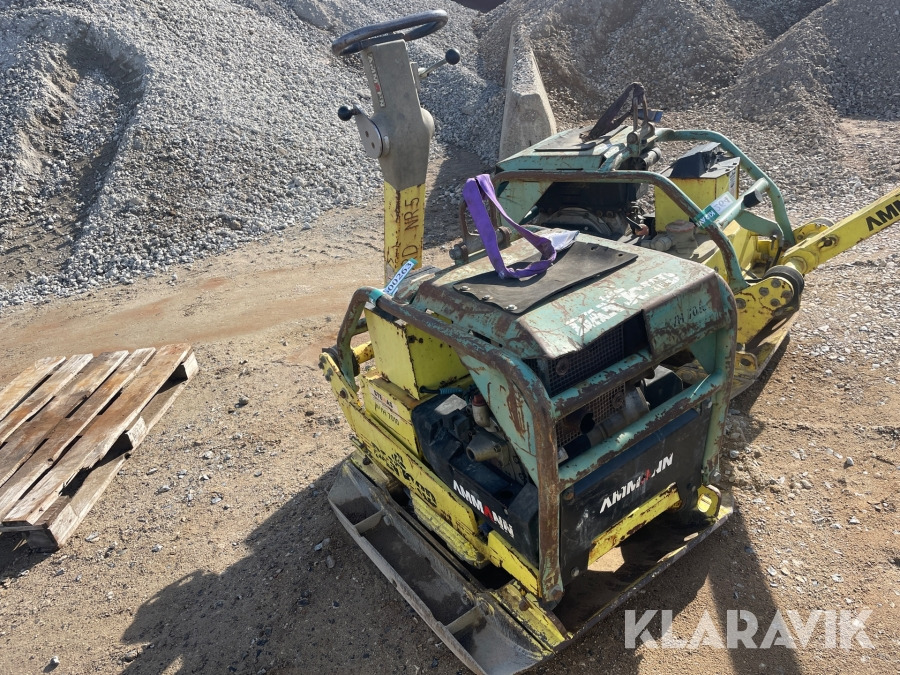 Pladevibrator Ammann AVH 7010 - Rüttelplatte: das Bild 3 Pladevibrator Ammann AVH 7010 - Rüttelplatte: das Bild 3