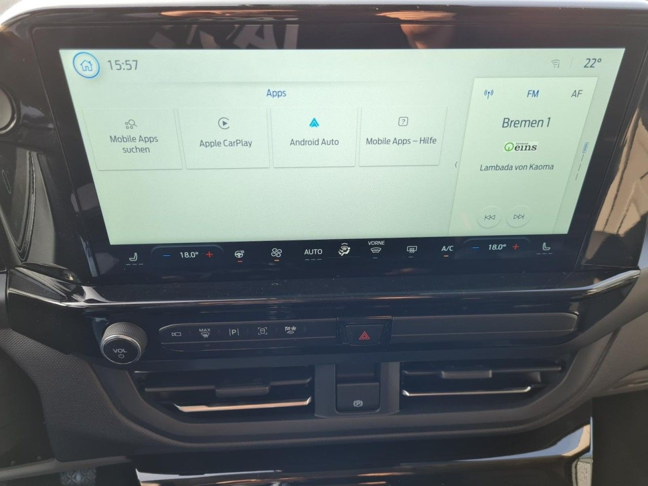 Personentransporter Ford Tourneo Custom 320 Titanium X L1 AHK LED LMF NAV: das Bild 18