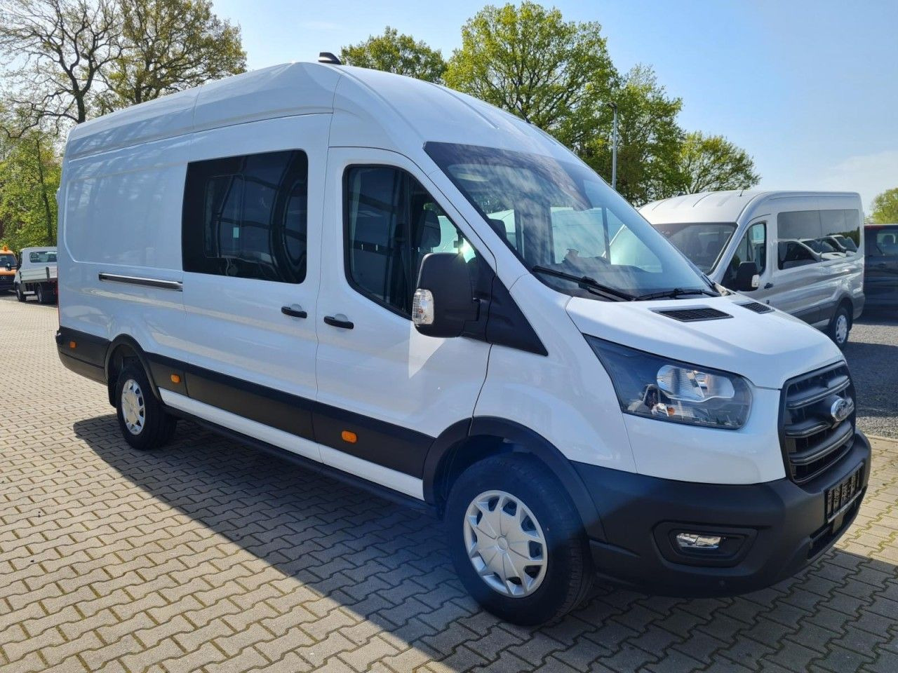 Ford Transit 350 Kasten Doka L4H3 Trend Mixto RWD - Kastenwagen, Transporter mit Doppelkabine: das Bild 3 Ford Transit 350 Kasten Doka L4H3 Trend Mixto RWD - Kastenwagen, Transporter mit Doppelkabine: das Bild 3