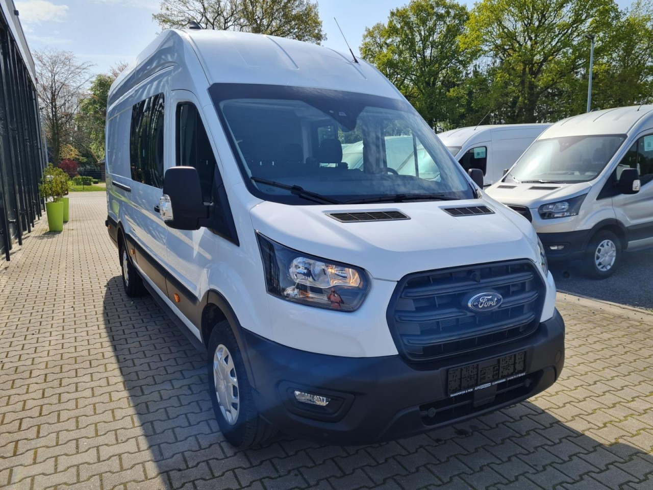 Ford Transit 350 Kasten L4H3 Doka Trend Mixto RWD - Kastenwagen, Transporter mit Doppelkabine: das Bild 2 Ford Transit 350 Kasten L4H3 Doka Trend Mixto RWD - Kastenwagen, Transporter mit Doppelkabine: das Bild 2