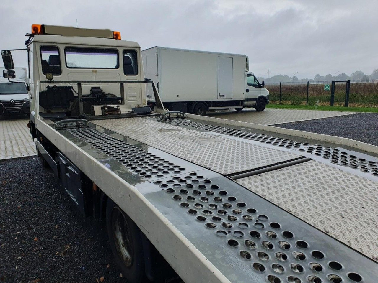 MAN LE 8.180 Autotransporter evtl. mit Anhänger - Autotransporter LKW: das Bild 5 MAN LE 8.180 Autotransporter evtl. mit Anhänger - Autotransporter LKW: das Bild 5
