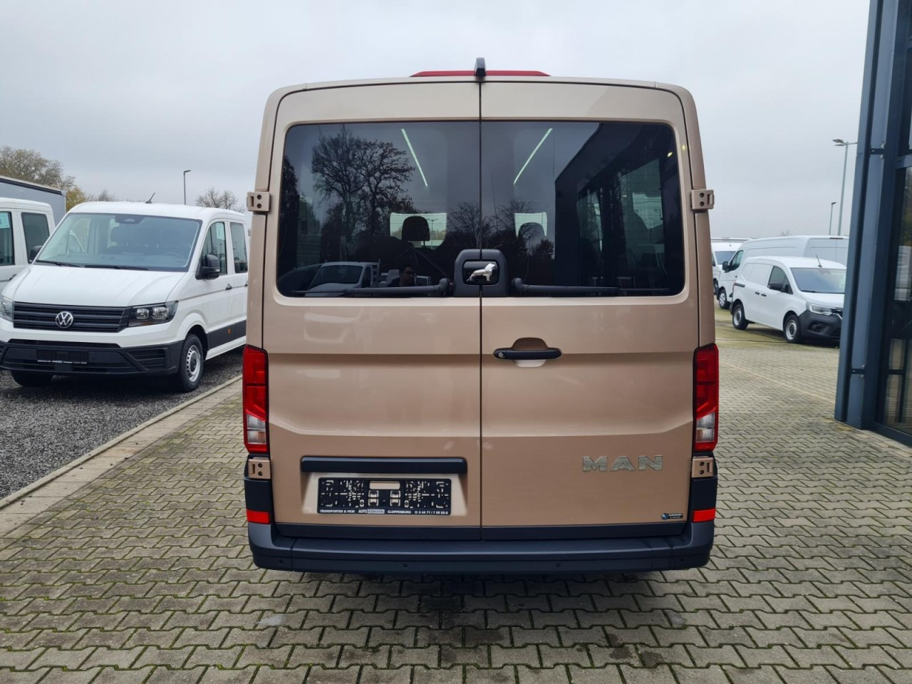 Man TGE 3.180 TDi Kombi 9 Sitze ALU KAMERA LED LEDER Sonderumbau - Kleinbus, Personentransporter: das Bild 5 Man TGE 3.180 TDi Kombi 9 Sitze ALU KAMERA LED LEDER Sonderumbau - Kleinbus, Personentransporter: das Bild 5