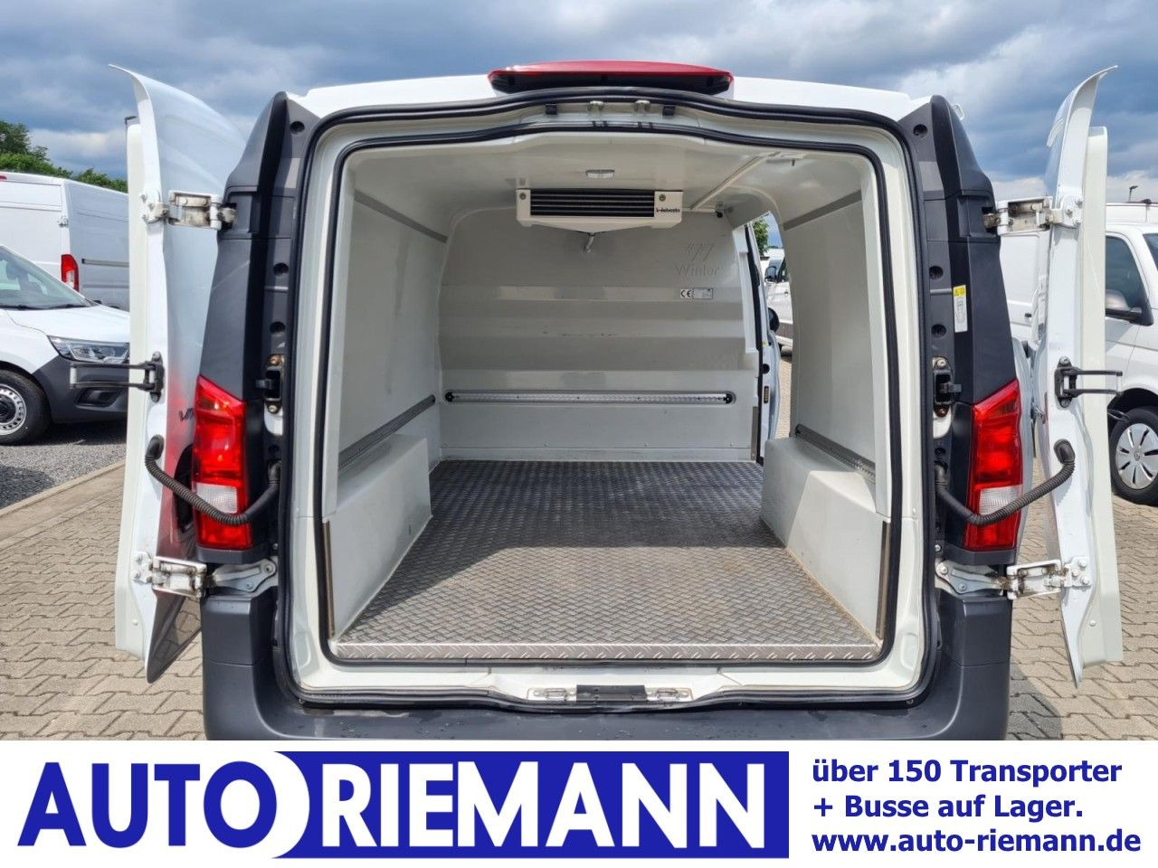 Mercedes-Benz Vito 116 Cdi Kühlkasten Stand + Fahrkühl. lang - Kühltransporter: das Bild 1 Mercedes-Benz Vito 116 Cdi Kühlkasten Stand + Fahrkühl. lang - Kühltransporter: das Bild 1