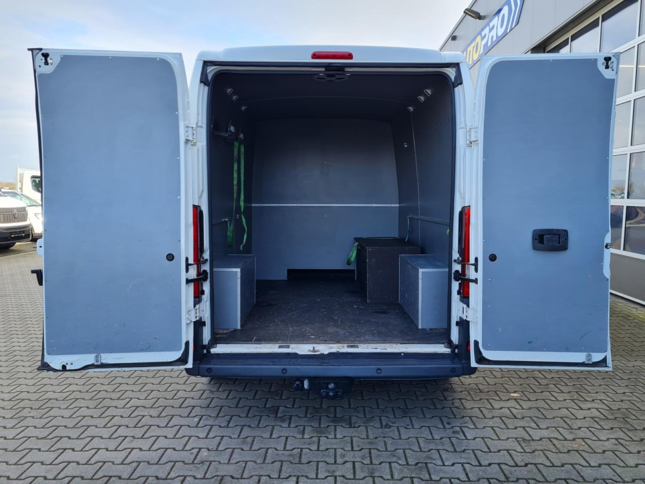 Peugeot Boxer Kasten L3H2 Doka 6-Sitze AHK KLIMA PDC - Kleintransporter, Transporter mit Doppelkabine: das Bild 5 Peugeot Boxer Kasten L3H2 Doka 6-Sitze AHK KLIMA PDC - Kleintransporter, Transporter mit Doppelkabine: das Bild 5