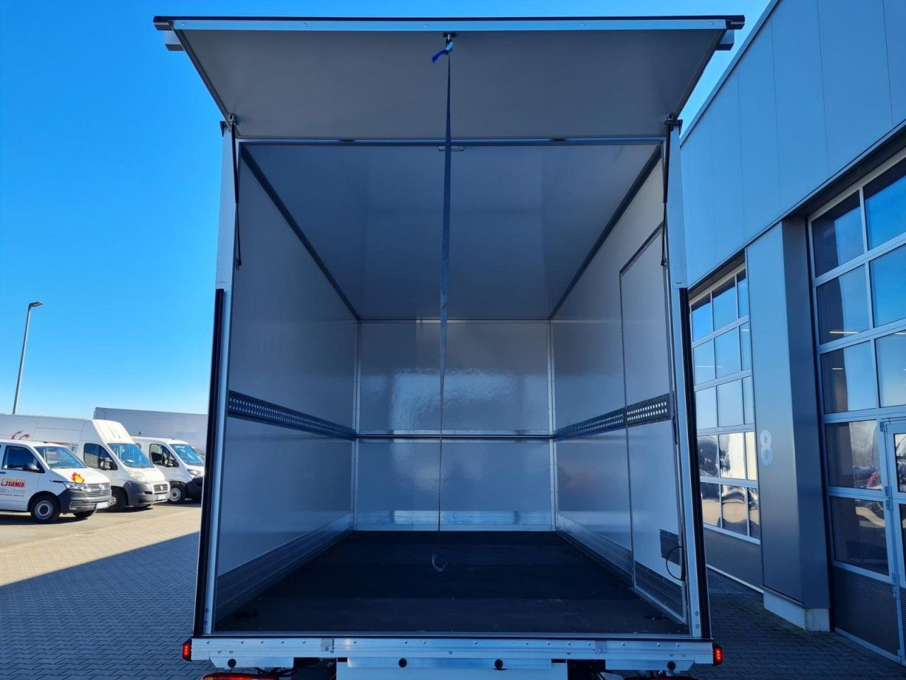 Renault Master 35 New Möbel Koffer LBW KLIMA TEMPOMAT - Koffer Transporter: das Bild 5 Renault Master 35 New Möbel Koffer LBW KLIMA TEMPOMAT - Koffer Transporter: das Bild 5
