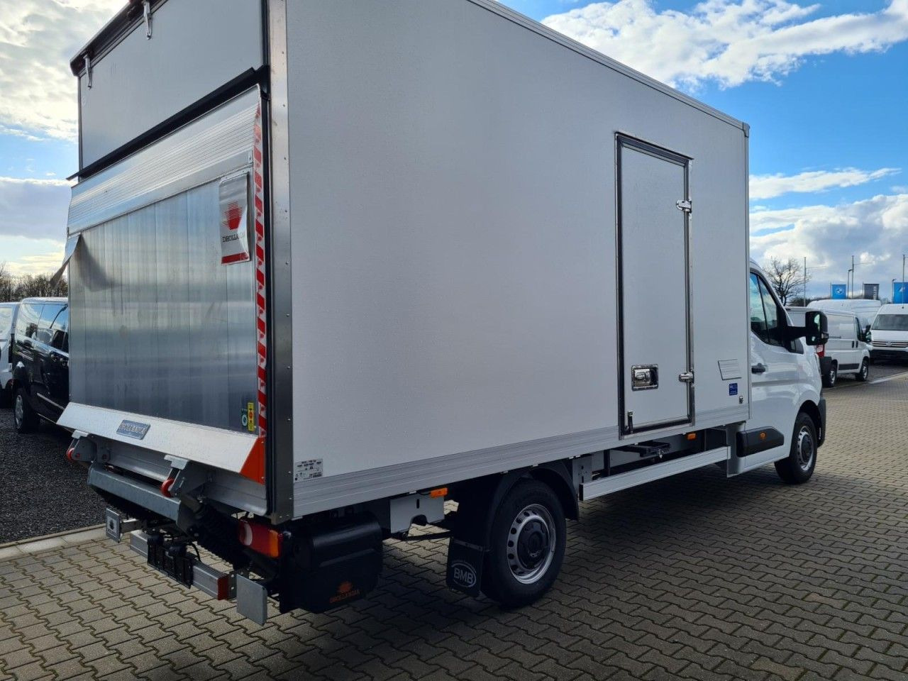 Renault Master 35 New Möbel Koffer LBW LUFTFEDERUNG KAME - Koffer Transporter: das Bild 4 Renault Master 35 New Möbel Koffer LBW LUFTFEDERUNG KAME - Koffer Transporter: das Bild 4