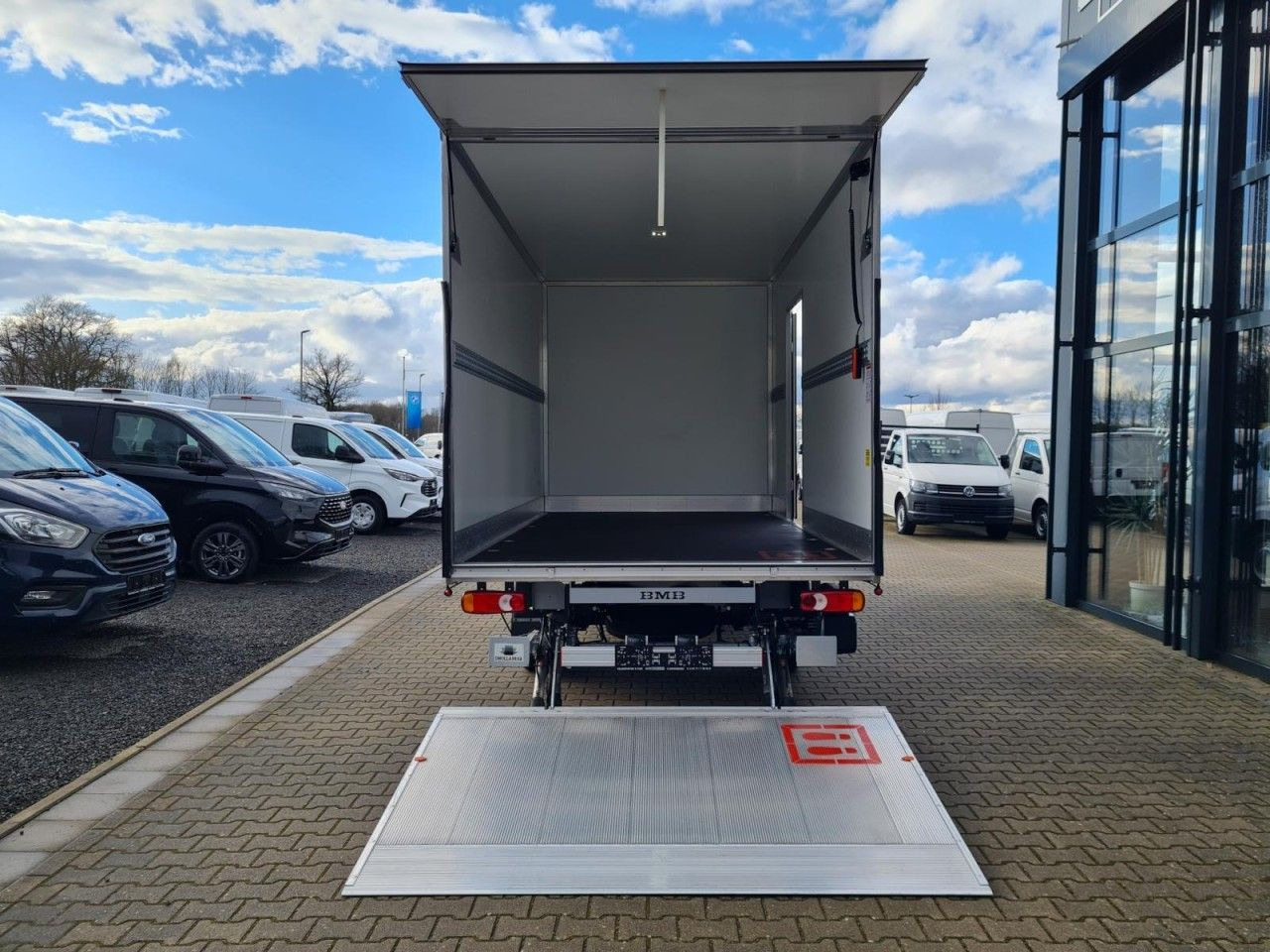 Renault Master 35 New Möbel Koffer LBW LUFTFEDERUNG KAME - Koffer Transporter: das Bild 5 Renault Master 35 New Möbel Koffer LBW LUFTFEDERUNG KAME - Koffer Transporter: das Bild 5