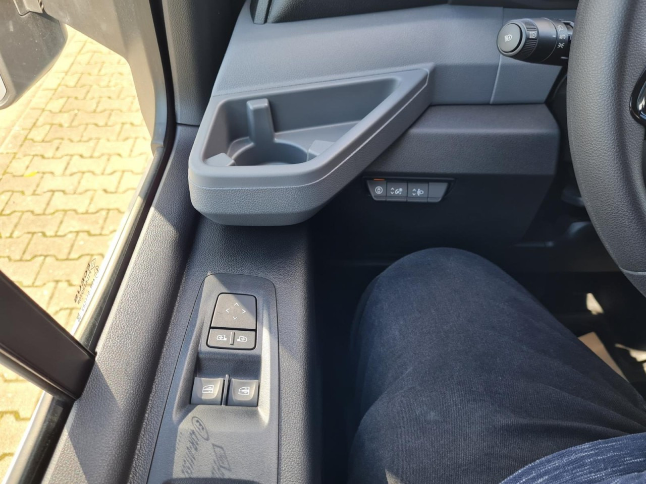 Pritsche Transporter Renault Master 35 Pritsche Kipper AHK 3,5to LUFTFEDERUNG: das Bild 22