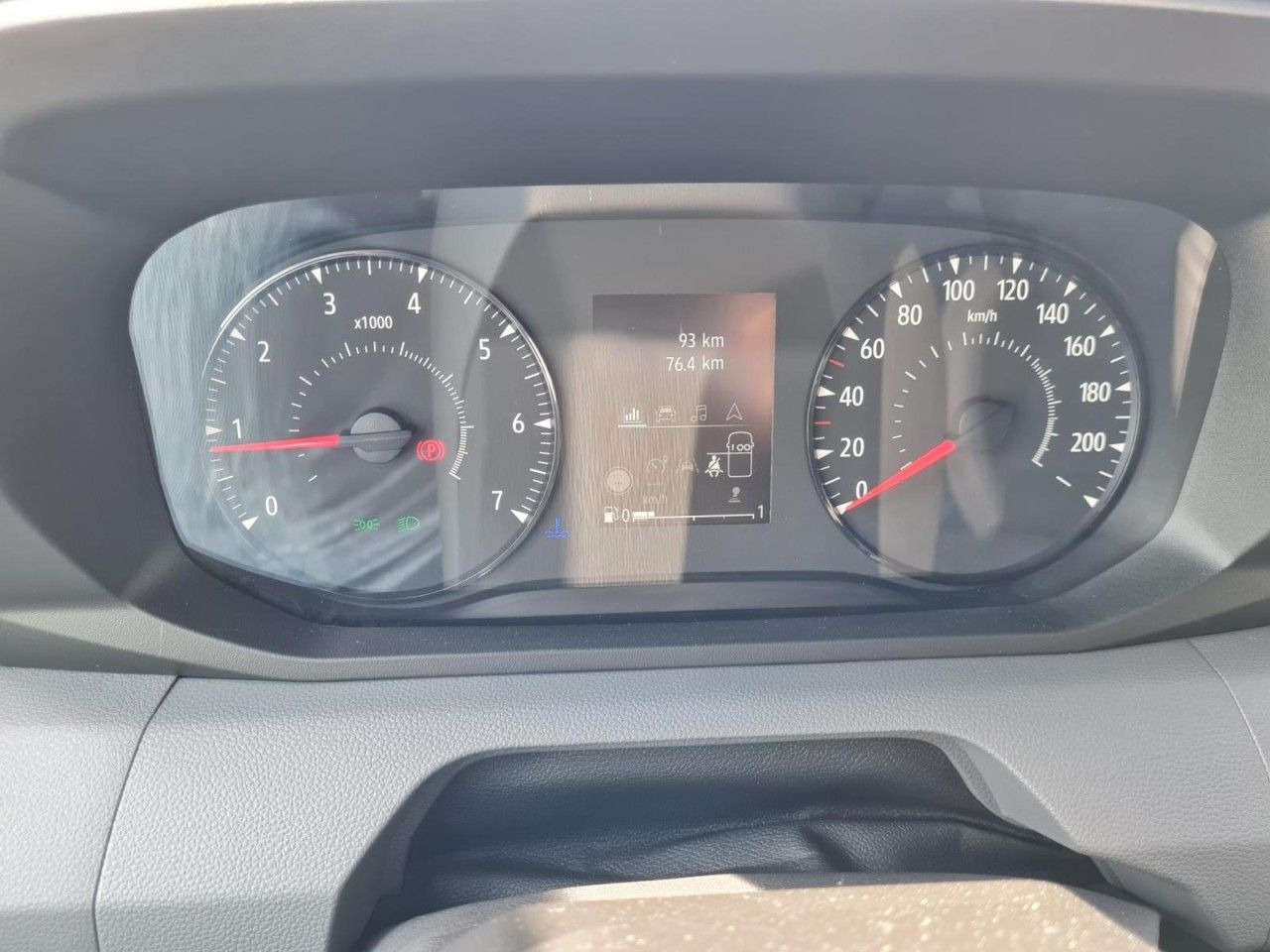Kühltransporter Renault Master New 3,5 t Kühlkasten Carrier L3H2 Kamera: das Bild 9