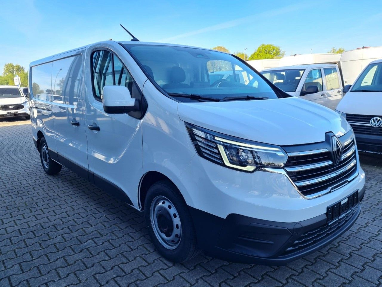 Renault Trafic Kühlkasten dCi 130 L2H1 3,0t Navi App Kli - Kühltransporter: das Bild 3 Renault Trafic Kühlkasten dCi 130 L2H1 3,0t Navi App Kli - Kühltransporter: das Bild 3