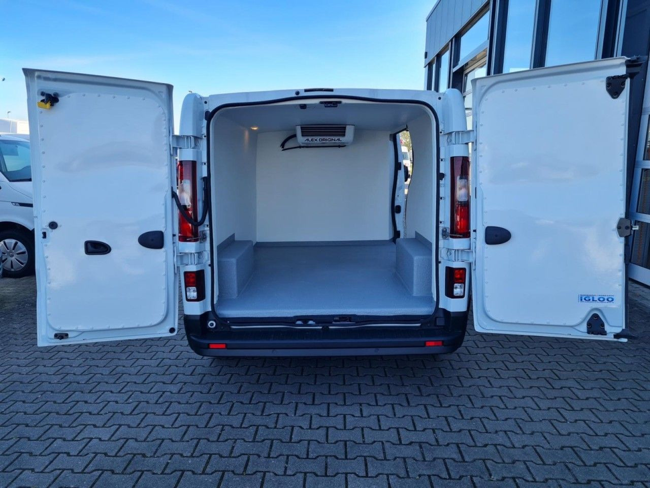 Renault Trafic Kühlkasten dCi 130 L2H1 3,0t Navi App Kli - Kühltransporter: das Bild 4 Renault Trafic Kühlkasten dCi 130 L2H1 3,0t Navi App Kli - Kühltransporter: das Bild 4