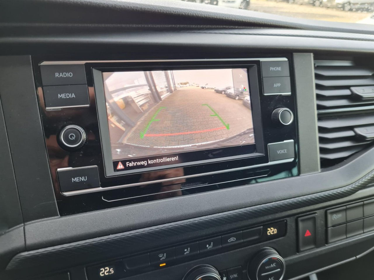 Kleinbus, Personentransporter VW Volkswagen T6.1 Caravelle TDI lang 9 Sitzer 2 Schiebetüren Trendl.: das Bild 15 Kleinbus, Personentransporter VW Volkswagen T6.1 Caravelle TDI lang 9 Sitzer 2 Schiebetüren Trendl.: das Bild 15