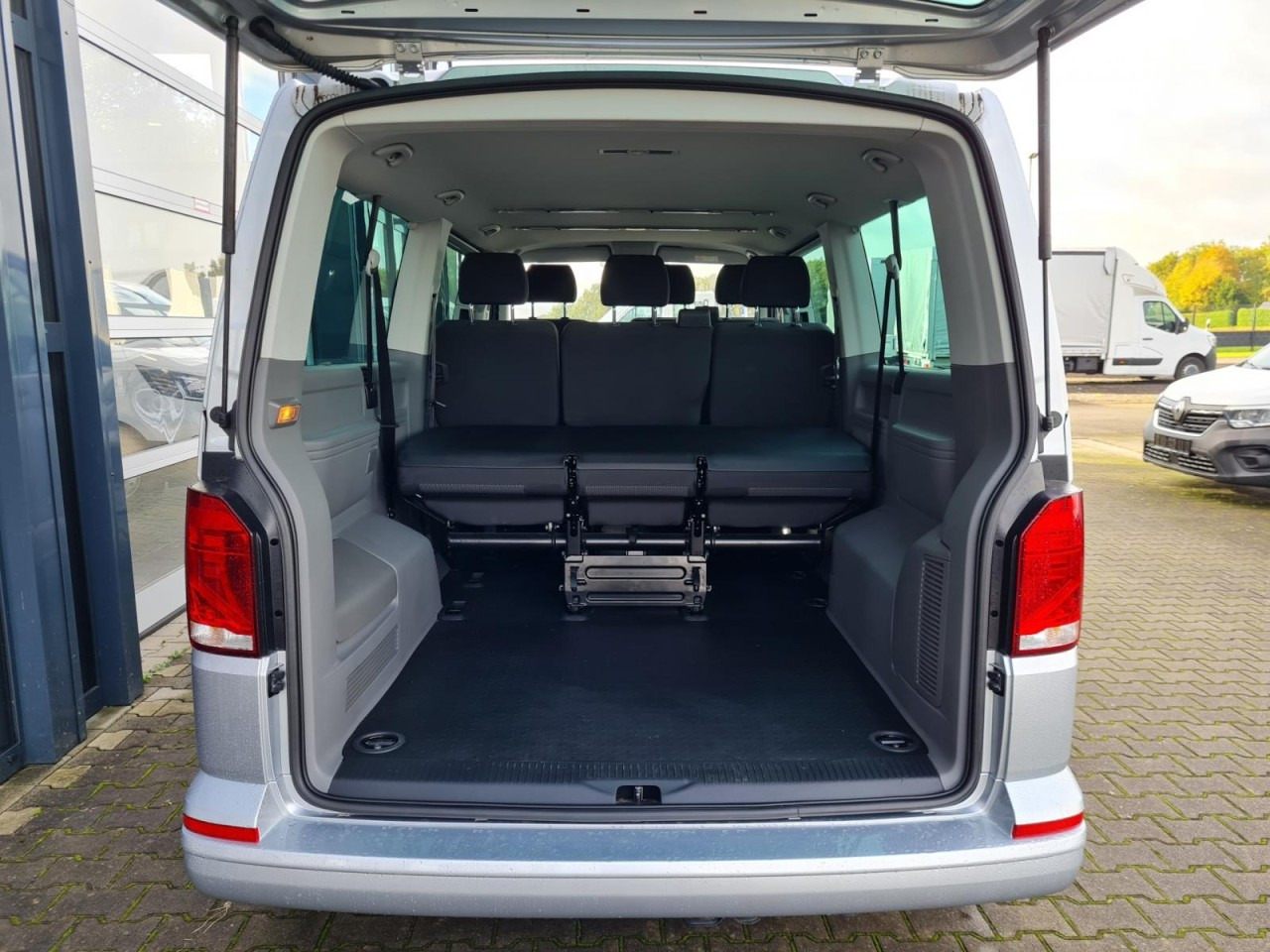 Kleinbus, Personentransporter VW Volkswagen T6.1 Caravelle TDI lang 9 Sitzer 2 Schiebetüren Trendl.: das Bild 6 Kleinbus, Personentransporter VW Volkswagen T6.1 Caravelle TDI lang 9 Sitzer 2 Schiebetüren Trendl.: das Bild 6