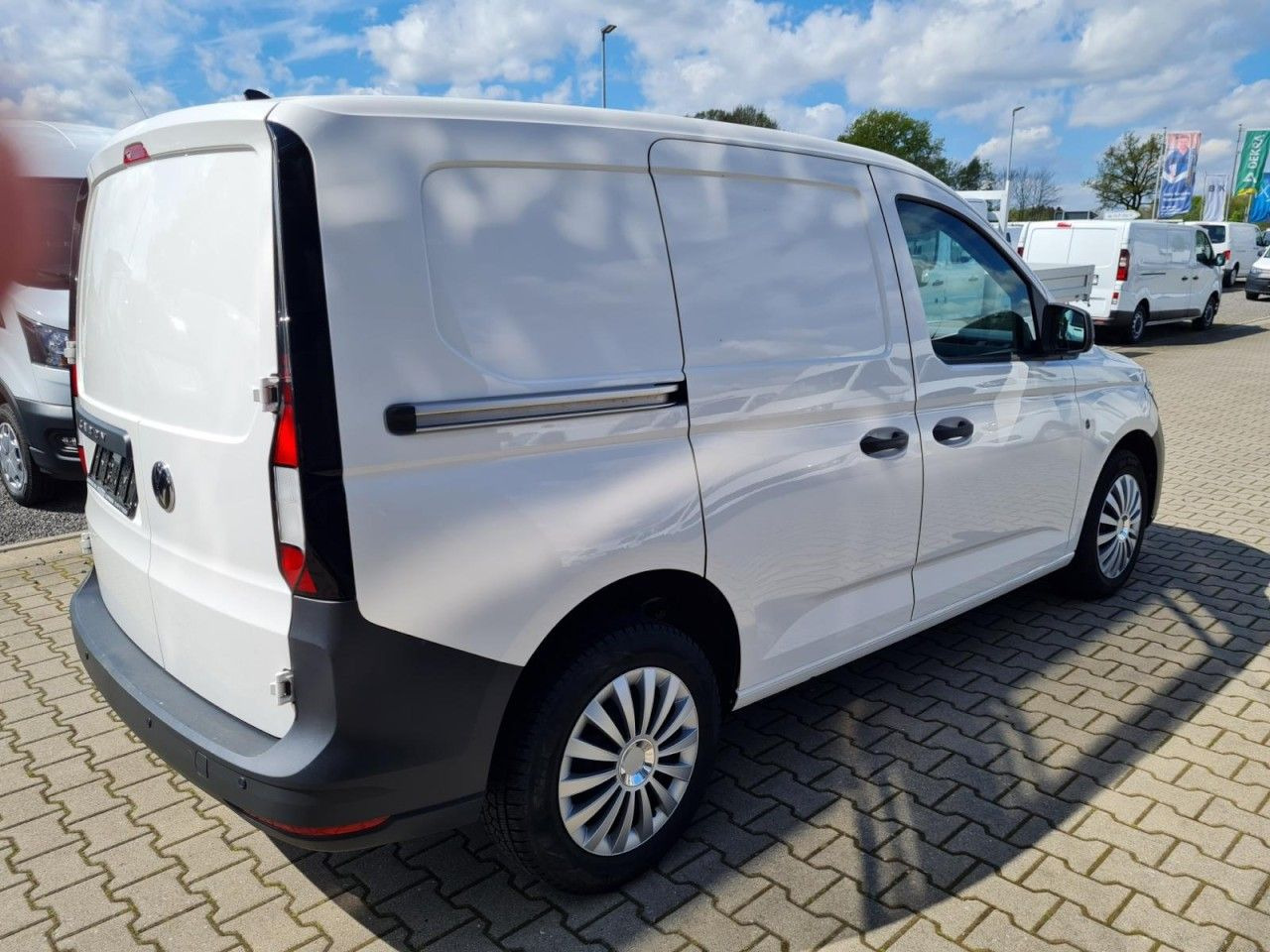 Volkswagen Caddy Kasten Cargo 2.0 TDI KLIMA KOMFORT PDC - Kleintransporter: das Bild 4 Volkswagen Caddy Kasten Cargo 2.0 TDI KLIMA KOMFORT PDC - Kleintransporter: das Bild 4