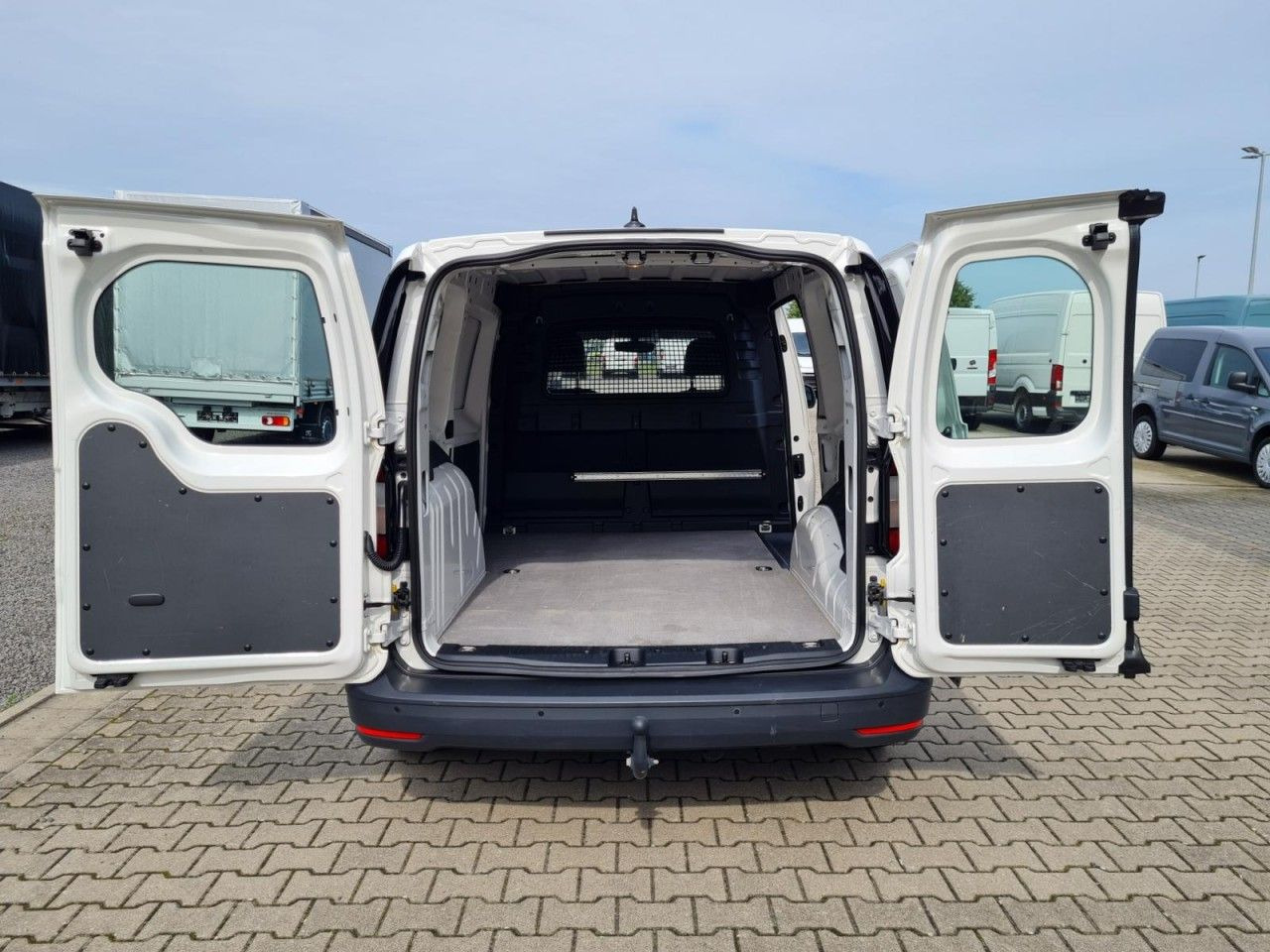 Kleintransporter Volkswagen Caddy Kasten Cargo Maxi AHK KLIMA KAMERA PDC FLÜ: das Bild 19