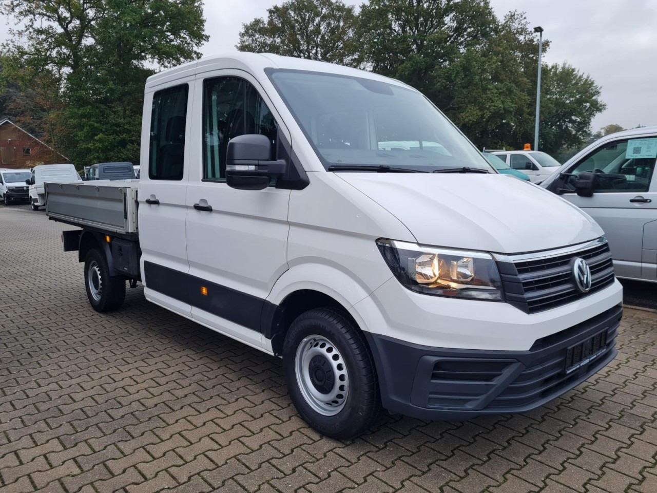Volkswagen Crafter 35 Doka MR Pritsche AHK Klima 7 Sitzer - Pritsche Transporter, Transporter mit Doppelkabine: das Bild 3 Volkswagen Crafter 35 Doka MR Pritsche AHK Klima 7 Sitzer - Pritsche Transporter, Transporter mit Doppelkabine: das Bild 3