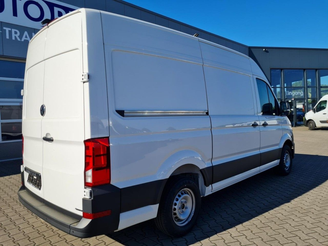 Volkswagen Crafter 35 Kasten MR Hoch 4 Motion DSG KLIMA TEM Volkswagen Crafter 35 Kasten MR Hoch 4 Motion DSG KLIMA TEM - Kastenwagen: das Bild 4 Volkswagen Crafter 35 Kasten MR Hoch 4 Motion DSG KLIMA TEM Volkswagen Crafter 35 Kasten MR Hoch 4 Motion DSG KLIMA TEM - Kastenwagen: das Bild 4
