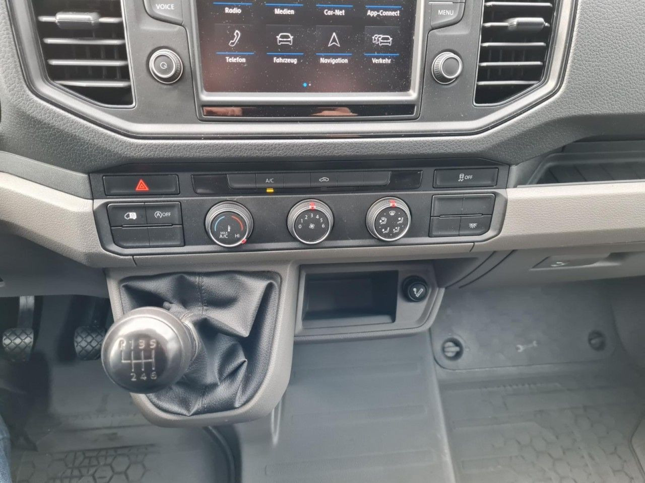 Kastenwagen, Transporter mit Doppelkabine Volkswagen Crafter 35 Kasten Plus Doka mixto NAVI AHK 6 Sit: das Bild 18