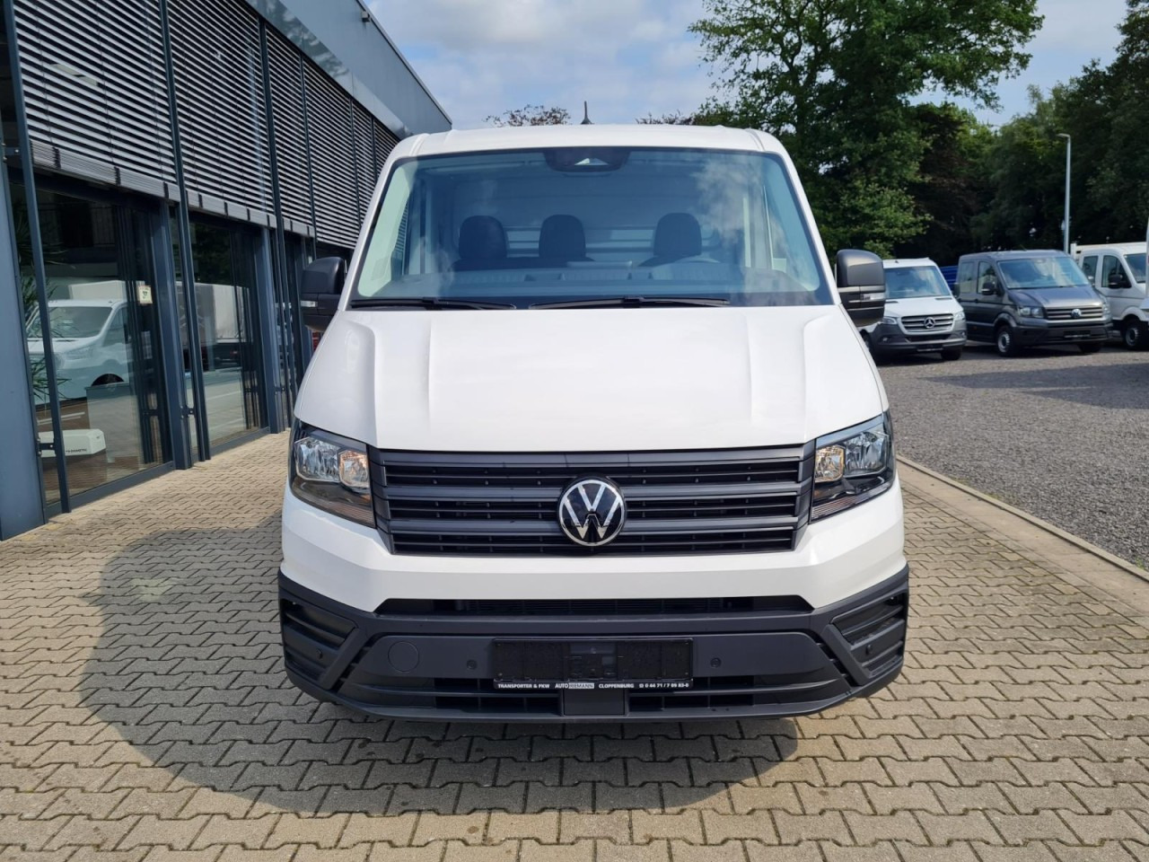 Volkswagen Crafter 35 Pritsche L4 lang KLIMA NAVI/APP TEMPOMAT - Pritsche Transporter: das Bild 2 Volkswagen Crafter 35 Pritsche L4 lang KLIMA NAVI/APP TEMPOMAT - Pritsche Transporter: das Bild 2