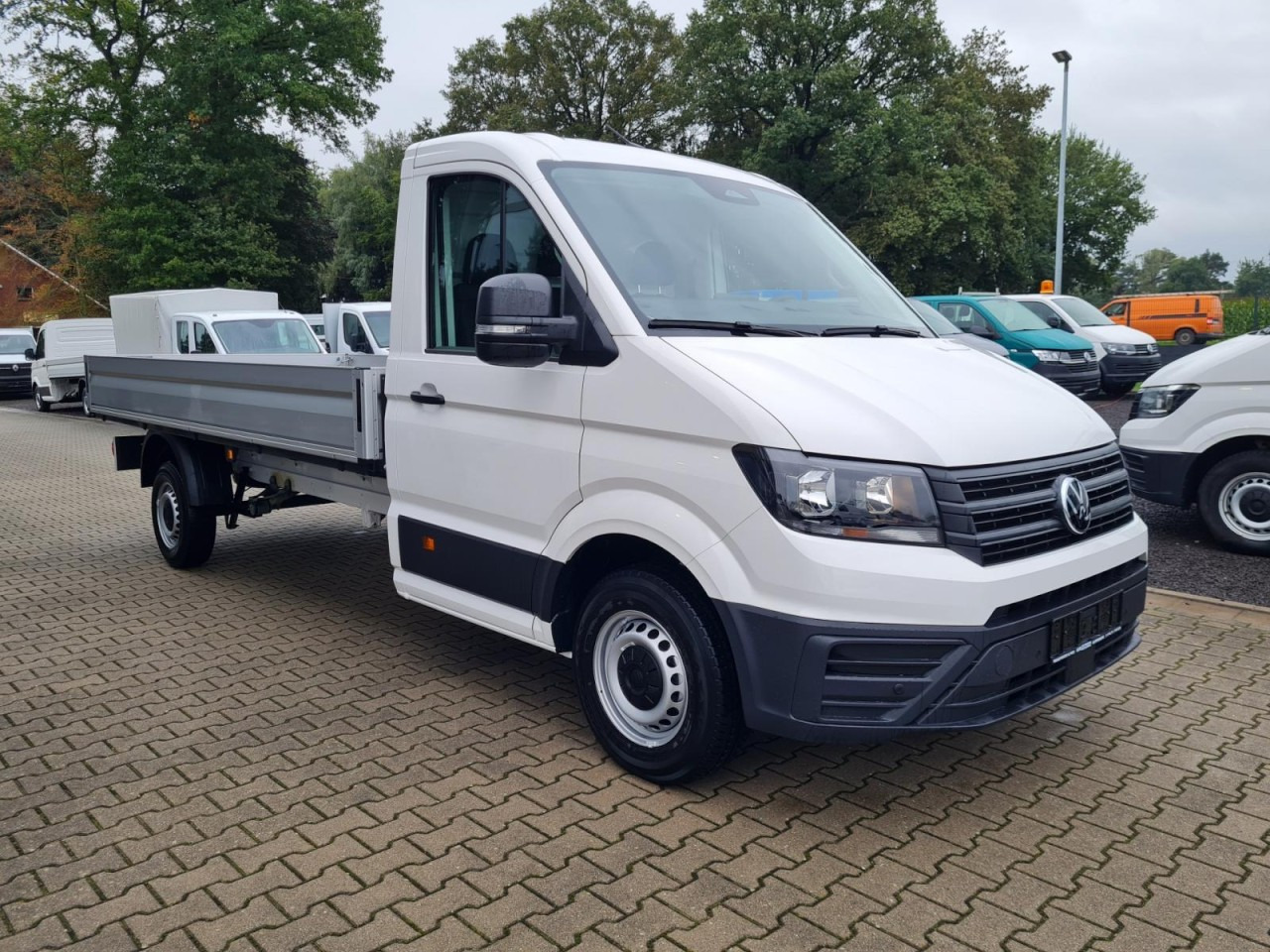 Volkswagen Crafter 35 Pritsche TDI Pritsche L4 KLIMA TEMPOMAT - Pritsche Transporter: das Bild 3 Volkswagen Crafter 35 Pritsche TDI Pritsche L4 KLIMA TEMPOMAT - Pritsche Transporter: das Bild 3