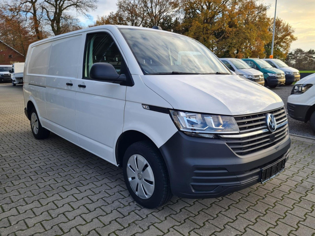 Volkswagen T6.1 Kasten TDI lang L2H1 DSG PDC KLIMA KAMERA - Kleintransporter: das Bild 3 Volkswagen T6.1 Kasten TDI lang L2H1 DSG PDC KLIMA KAMERA - Kleintransporter: das Bild 3