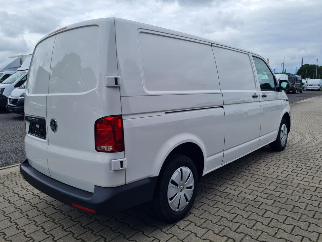 Volkswagen T6.1 Kasten TDi lang Flügeltüren KLIMA Verkleidu - Kleintransporter: das Bild 5 Volkswagen T6.1 Kasten TDi lang Flügeltüren KLIMA Verkleidu - Kleintransporter: das Bild 5