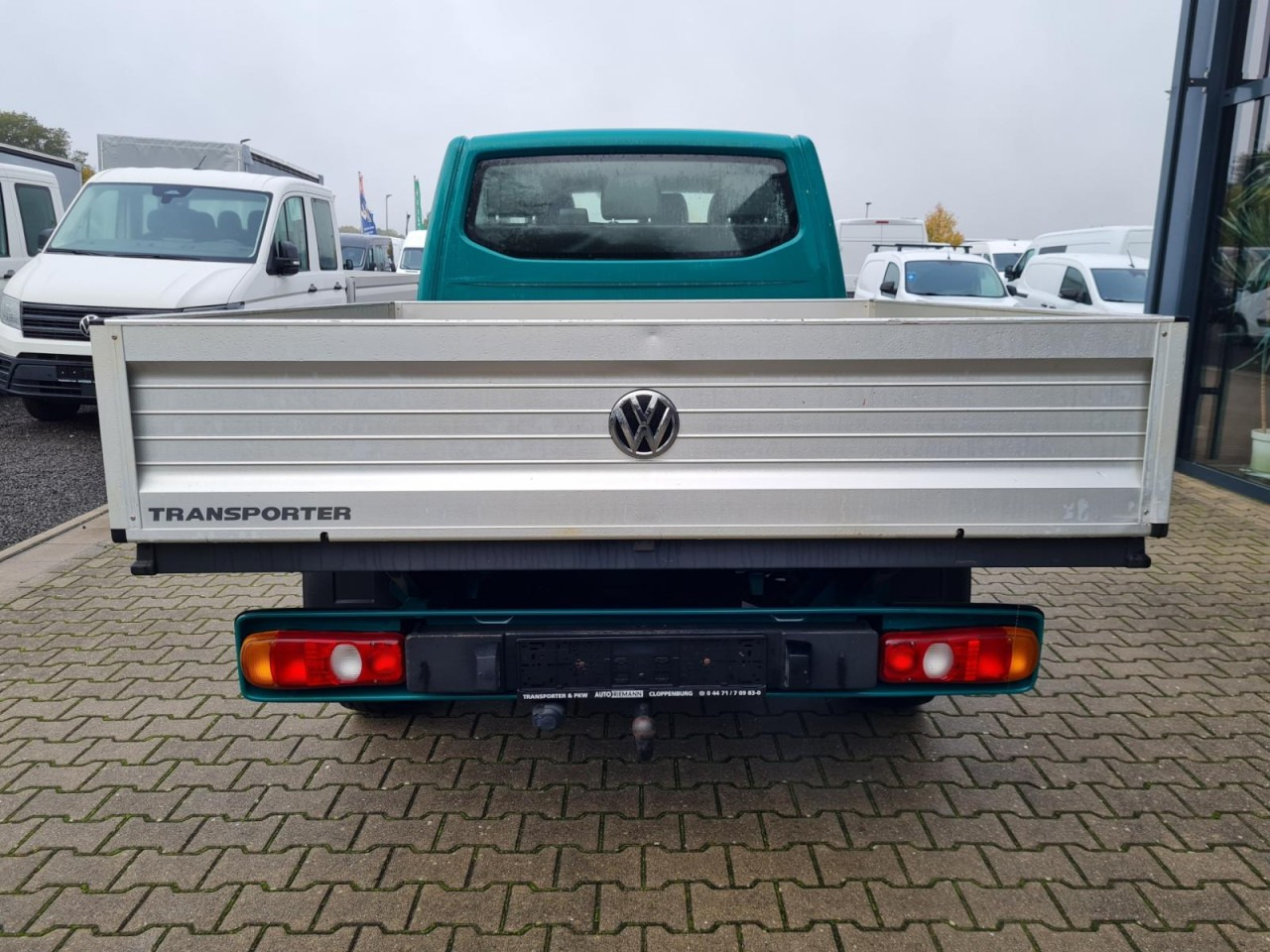 Volkswagen T6.1 Pritsche LR Doka 6-Sitze AHK KUNSTLEDER - Pritsche Transporter: das Bild 5 Volkswagen T6.1 Pritsche LR Doka 6-Sitze AHK KUNSTLEDER - Pritsche Transporter: das Bild 5
