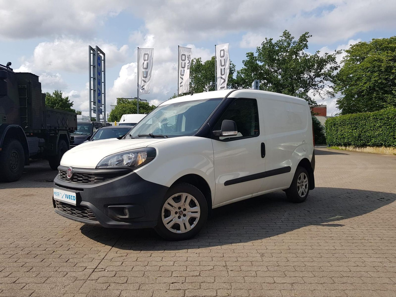Fiat Doblo Kastenwagen SX 1.3 Klima, Radio mit Nav... - Personentransporter: das Bild 1 Fiat Doblo Kastenwagen SX 1.3 Klima, Radio mit Nav... - Personentransporter: das Bild 1
