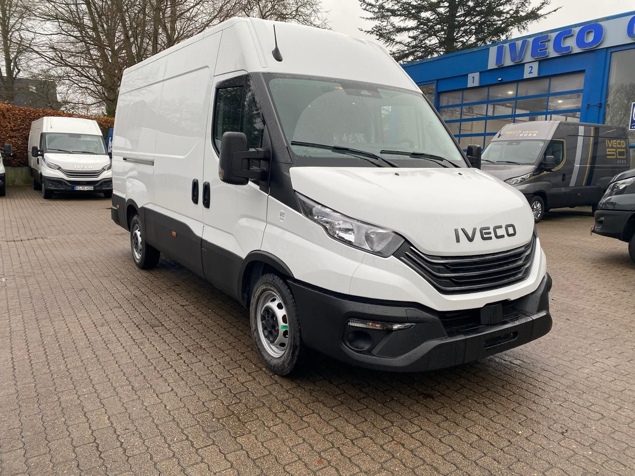 Iveco Daily 35S12A8VY*RADIO* 0% Finanzierung - Kastenwagen: das Bild 1 Iveco Daily 35S12A8VY*RADIO* 0% Finanzierung - Kastenwagen: das Bild 1