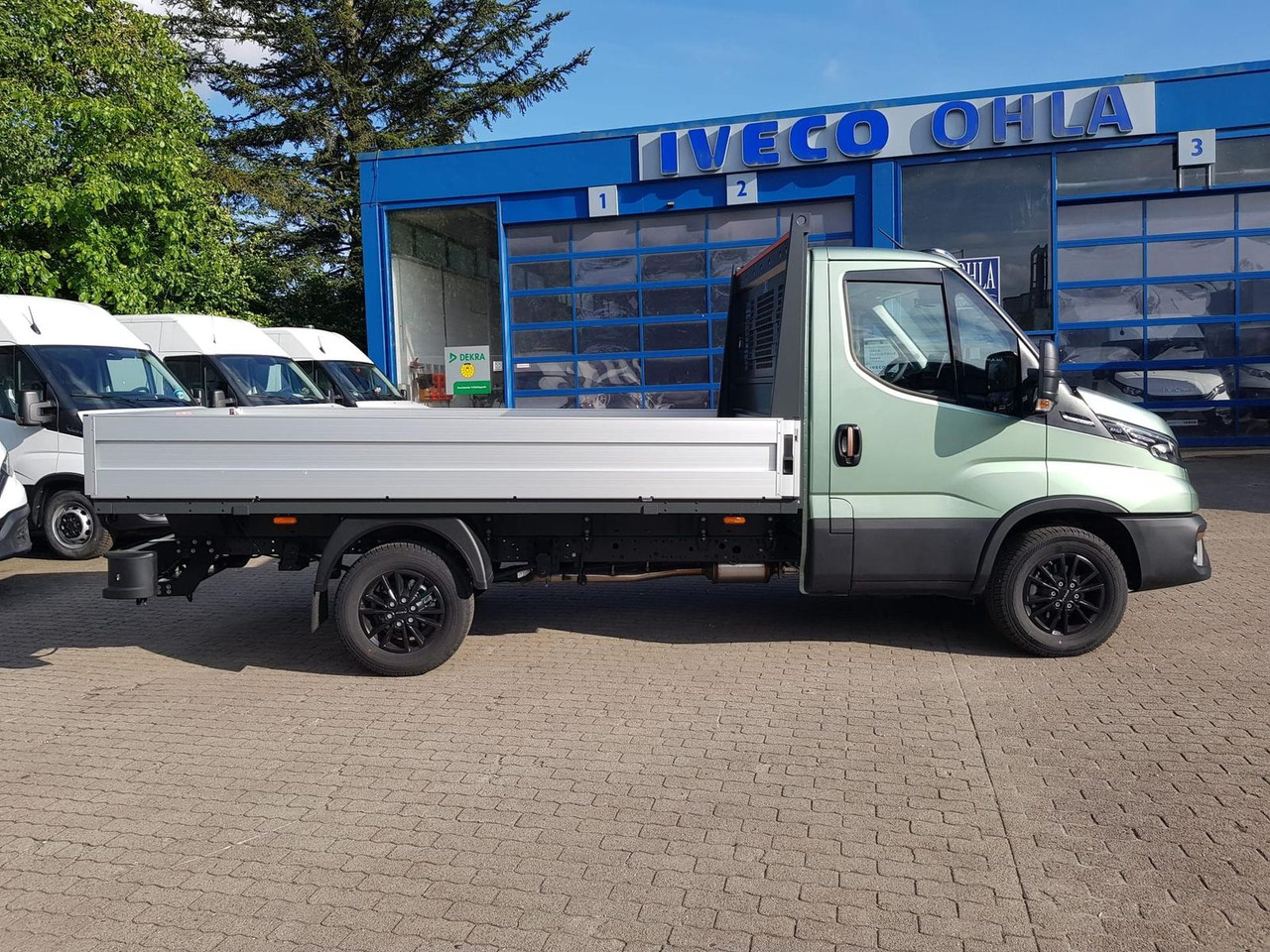 Pritsche Transporter Iveco Daily 35S14HA8 Pritsche AHK 100 kW (136 PS),...: das Bild 8 Pritsche Transporter Iveco Daily 35S14HA8 Pritsche AHK 100 kW (136 PS),...: das Bild 8