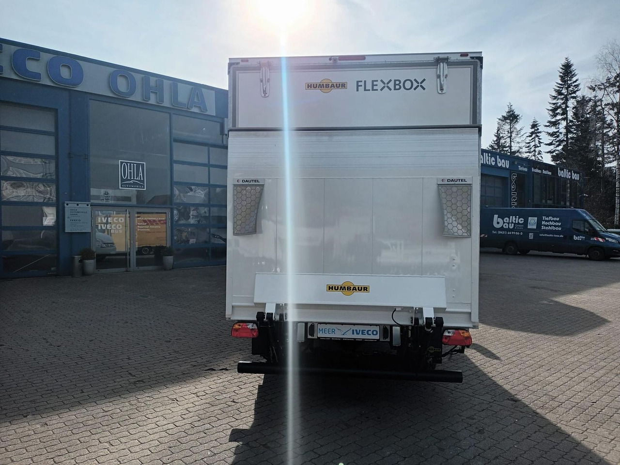 Iveco Daily 35S14HE Koffer LBW, Rückfahrkamera 2x a... - Koffer Transporter: das Bild 3 Iveco Daily 35S14HE Koffer LBW, Rückfahrkamera 2x a... - Koffer Transporter: das Bild 3