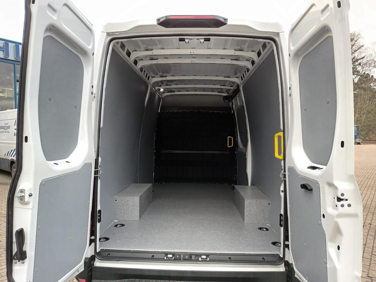 Iveco Daily 35S16A8 V 3520L - ab 0% Finanzieren - Kastenwagen: das Bild 5 Iveco Daily 35S16A8 V 3520L - ab 0% Finanzieren - Kastenwagen: das Bild 5