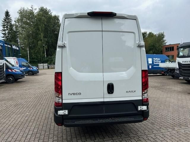 Iveco Daily 35S16A8V 4100 KLIMA*AUTOMATIK* 111 kW (... - Kastenwagen: das Bild 4 Iveco Daily 35S16A8V 4100 KLIMA*AUTOMATIK* 111 kW (... - Kastenwagen: das Bild 4