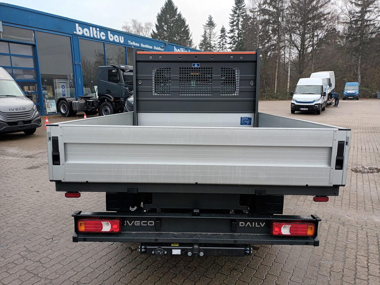 Iveco Daily 35S16H3.0Y Doka *Pritsche*KLIMA*AHK* 11... - Pritsche Transporter, Transporter mit Doppelkabine: das Bild 3 Iveco Daily 35S16H3.0Y Doka *Pritsche*KLIMA*AHK* 11... - Pritsche Transporter, Transporter mit Doppelkabine: das Bild 3