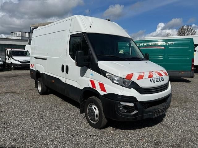 Iveco Daily 50C18HA8V 3520L Automatik,AHK (179 PS),... - Kastenwagen: das Bild 1 Iveco Daily 50C18HA8V 3520L Automatik,AHK (179 PS),... - Kastenwagen: das Bild 1
