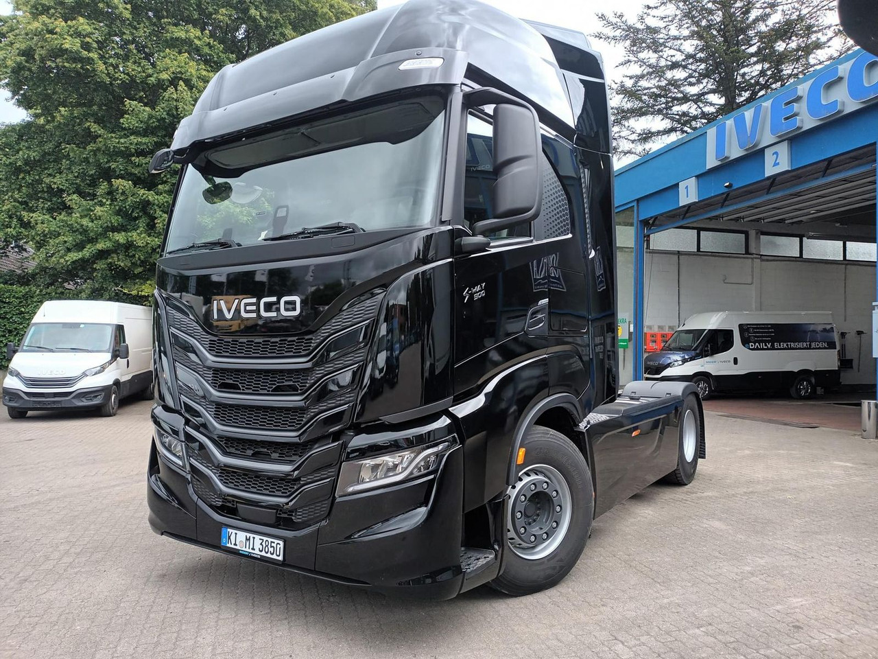 Iveco S-Way SZM 500PS 18-20t zGG. 2-Kreis Hydraulik - Sattelzugmaschine: das Bild 1 Iveco S-Way SZM 500PS 18-20t zGG. 2-Kreis Hydraulik - Sattelzugmaschine: das Bild 1