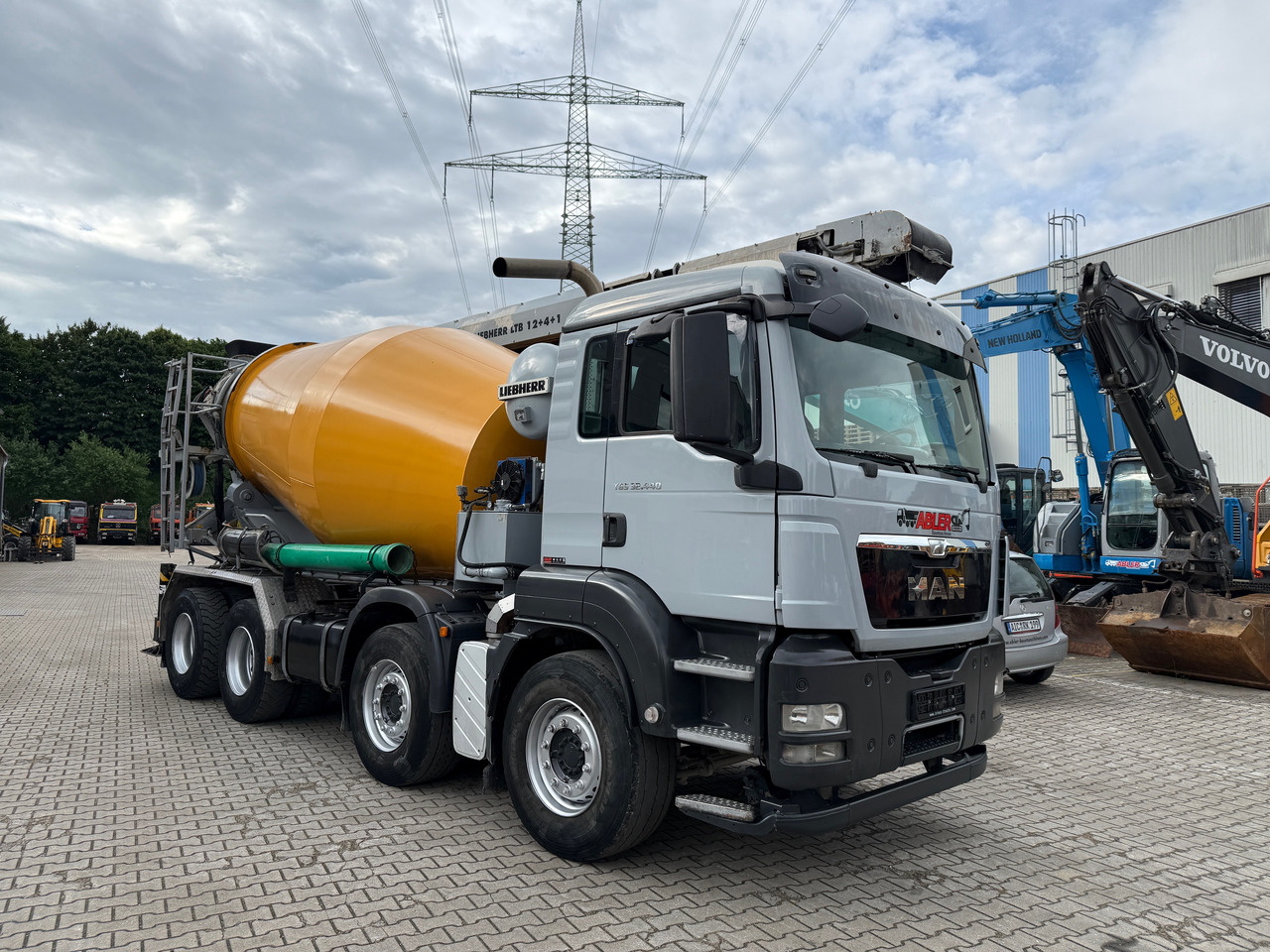 MAN TGS 32.440 Betonmischer 9m3 mit Förderband Liebherr - Fahrmischer: das Bild 3 MAN TGS 32.440 Betonmischer 9m3 mit Förderband Liebherr - Fahrmischer: das Bild 3